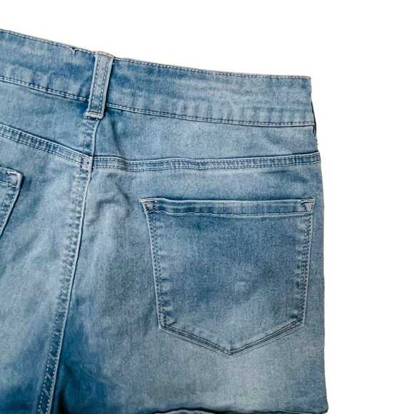 SO Womens Midi Shorts Denim Light Wash Size 15 - Picture 7 of 8